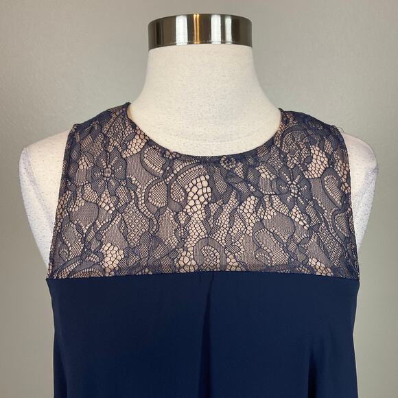 BCBGMAXAZRIA Lace and Crepe Evening Gown Blue Size 4 Sheer Back Formal Dress - Picture 7 of 13